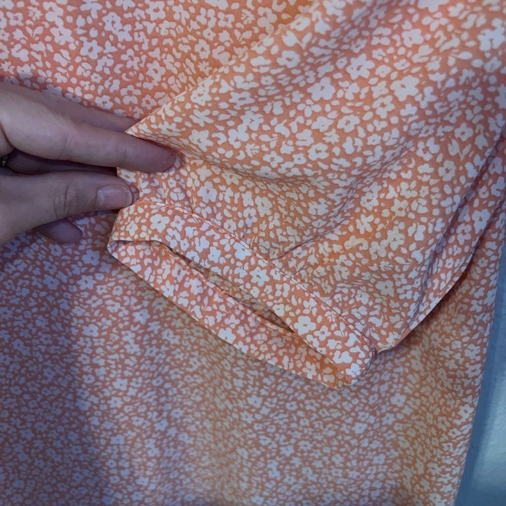 BB Dakota Coral Floral Blouse - Picture 4 of 4